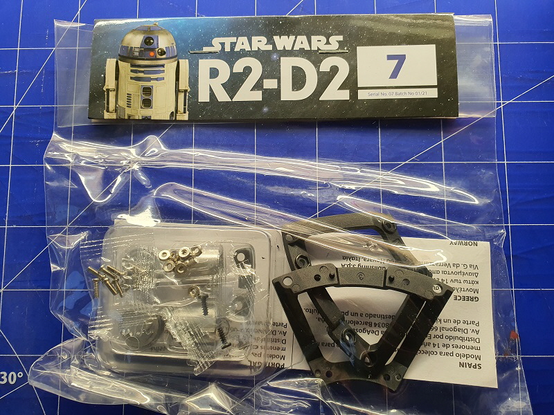 R2D2 12