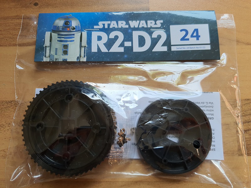 R2D2 35