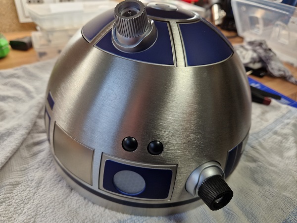 R2D2 100