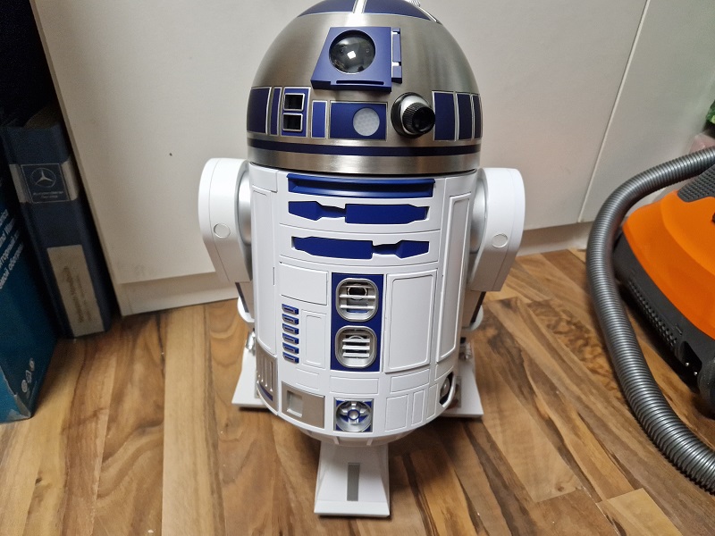 R2D2 165