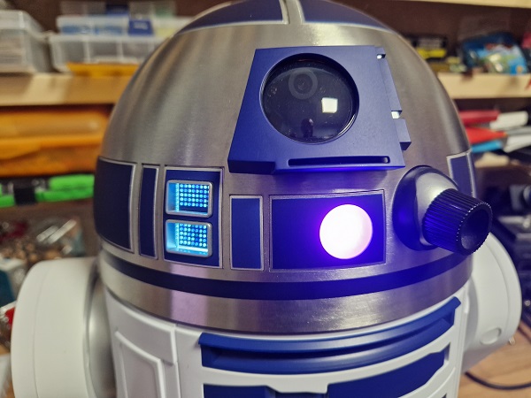 R2D2 166